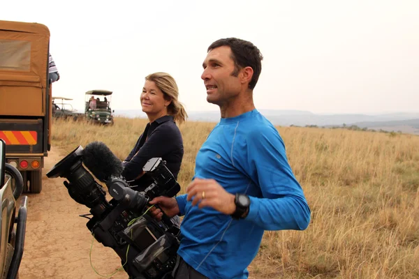 Alex Crawford ve kameraman Sky News, olayı kapsayan — Stok fotoğraf