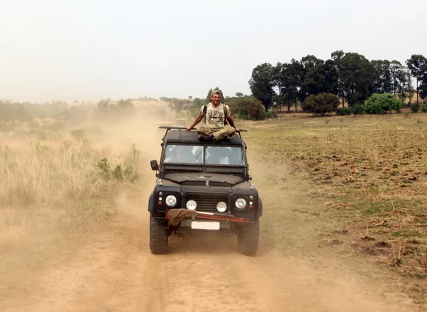 Armed protection of Anti Poaching Unit against robbers on their — Stock Photo, Image