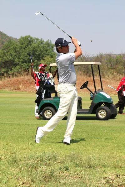 Hombres pro golfista Jean van de Velde tiro enfoque en noviembre 2015 — Foto de Stock