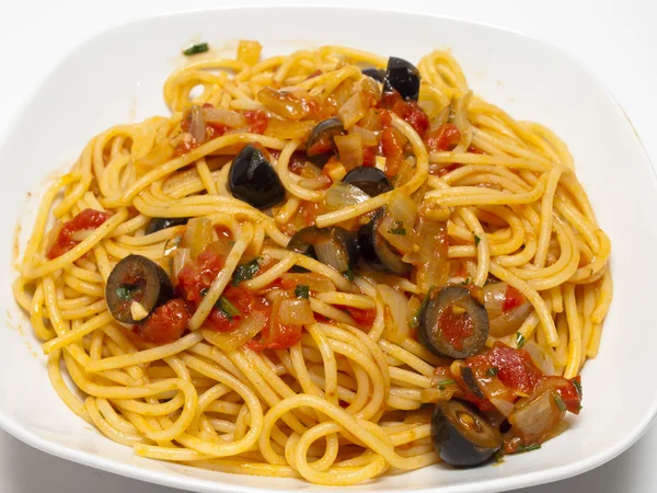 Spaghetti puttanesca — Stock Photo, Image