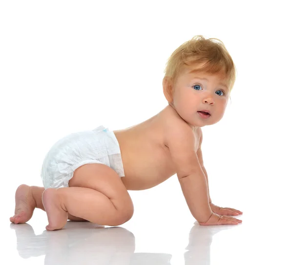 Infant child baby girl in diaper crawling happy looking at the c — Stock Photo, Image