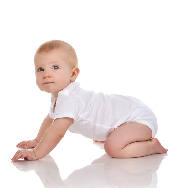 Cinque mesi Bambino neonato bambina in pannolino sdraiato felice sorridente — Foto Stock