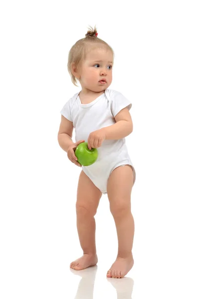 Niño bebé niña niño pequeño en tela de cuerpo blanco hacer abetos —  Fotos de Stock