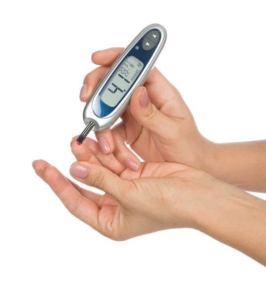 Diabetes patient measuring glucose level blood test — Stock Photo, Image