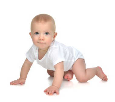 otururken veya mutlu gülümseyerek sürünerek 9 ay çocuk bebek toddler 