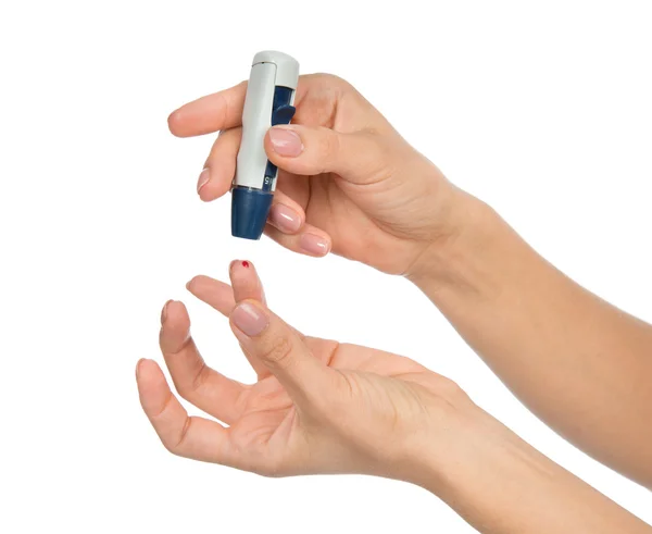 Diabetes vinger prik voor glucose suiker meten niveau bloed te — Stockfoto