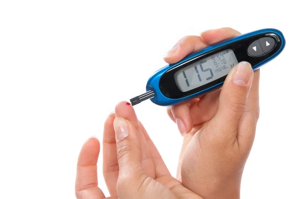 Diabetes patienten mäta glukos nivå blodprov — Stockfoto