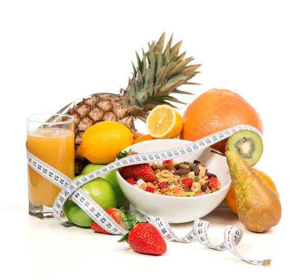 Dieta conceito de perda de peso café da manhã com fita métrica gre orgânico — Fotografia de Stock