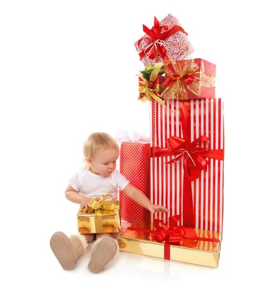 Año nuevo 2016 concepto niño bebé niño pequeño con pres de Navidad — Foto de Stock