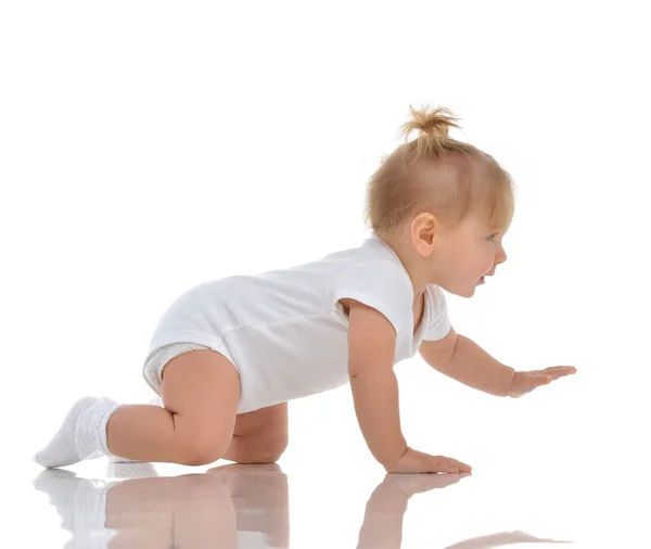 Infant child baby girl toddler crawling happy looking straight — Stock Photo, Image