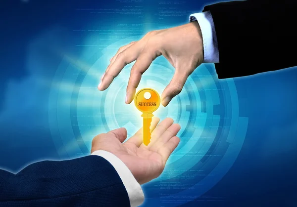 Give the key of success — Stock Photo, Image