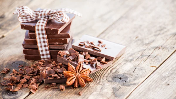 Mörk choklad brun träbord. — Stockfoto