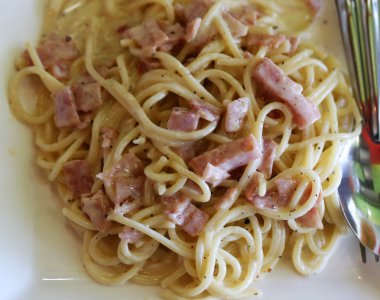 Jambonlu spagetti
