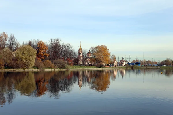 Oude orthodoxe kerk — Stockfoto