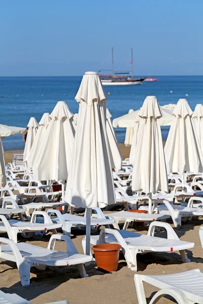 Beautiful sun loungers — Stock Photo, Image