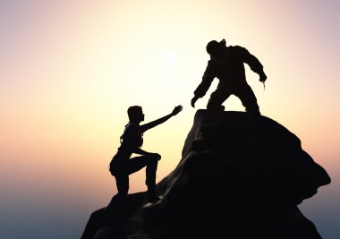 Dağlarda yardım. .