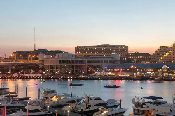 Darling Harbour escena nocturna Imagen de stock