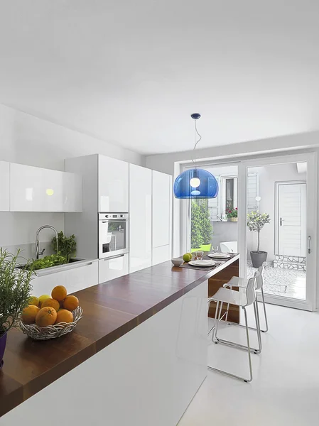 Interiör bild av ett modernt kök — Stockfoto