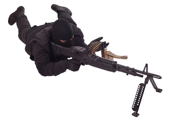 Militant Zwart Uniform Afvuren Machinegeweer Geïsoleerd Witte Achtergrond — Stockfoto