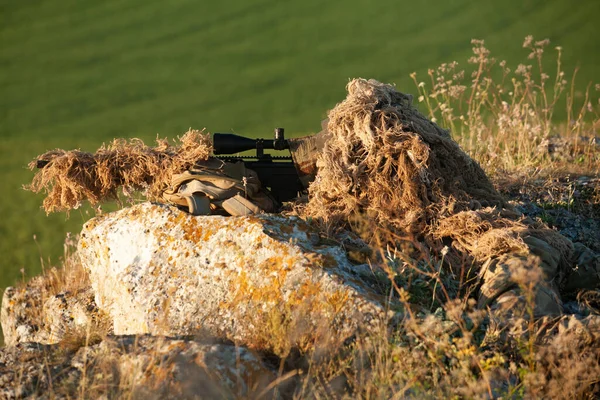 Special Forces Sniper Ghillie Suit High Precision Rifle Optic Scope — Stock Photo, Image