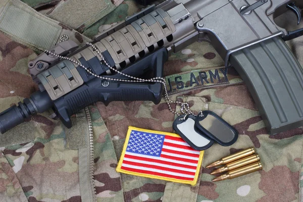 Us army   uniform and weapon — Stock Photo, Image