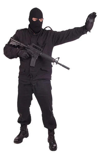 Homem de uniforme com fuzil M16 — Fotografia de Stock