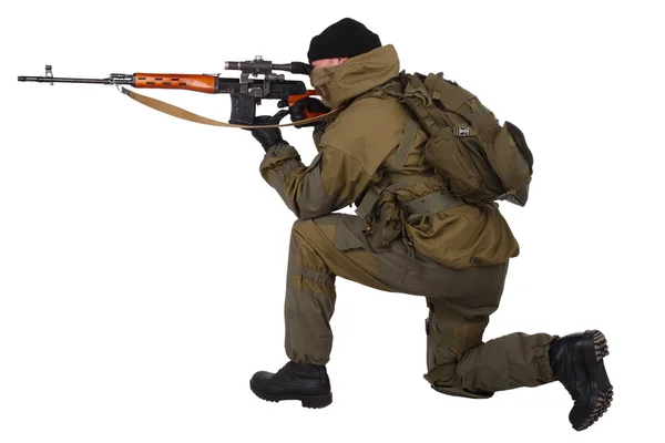 Söldnerheckenschütze mit SVD-Gewehr — Stockfoto