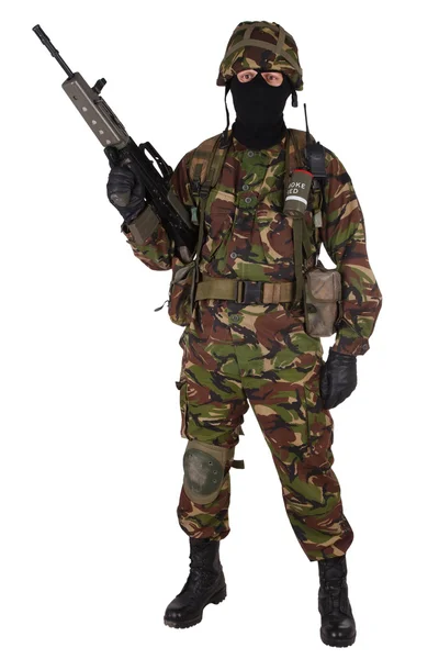 Britisk soldat i kamuflasje – stockfoto