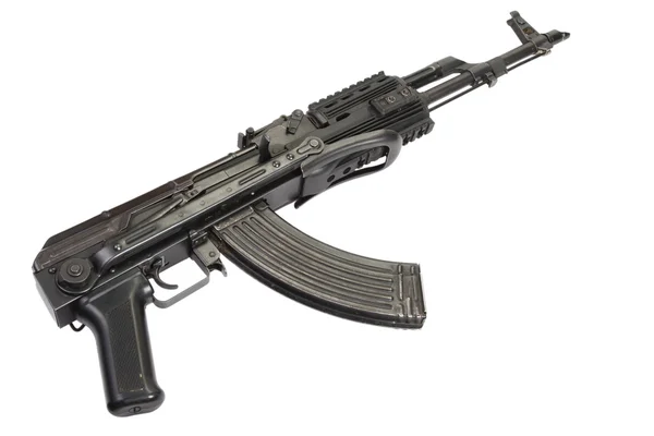 Kalaschnikow ak-47on weißem Hintergrund — Stockfoto