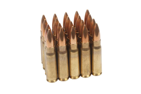 Kalashnikov cartridges op witte achtergrond — Stockfoto