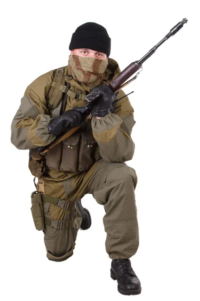 Schütze mit Kalaschnikow-Gewehr — Stockfoto