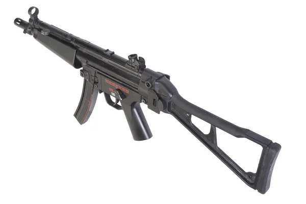Пистолет-пулемет MP5 на белом фоне — стоковое фото