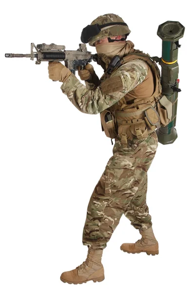 Żołnierz z karabin szturmowy — Zdjęcie stockowe