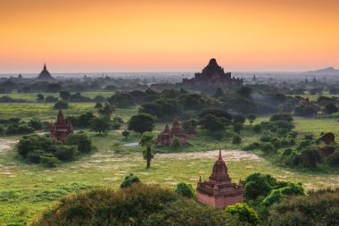 Bagan Myanmar Pagodas clipart
