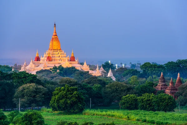 Bagan Myanmar archeologická zóna — Stock fotografie