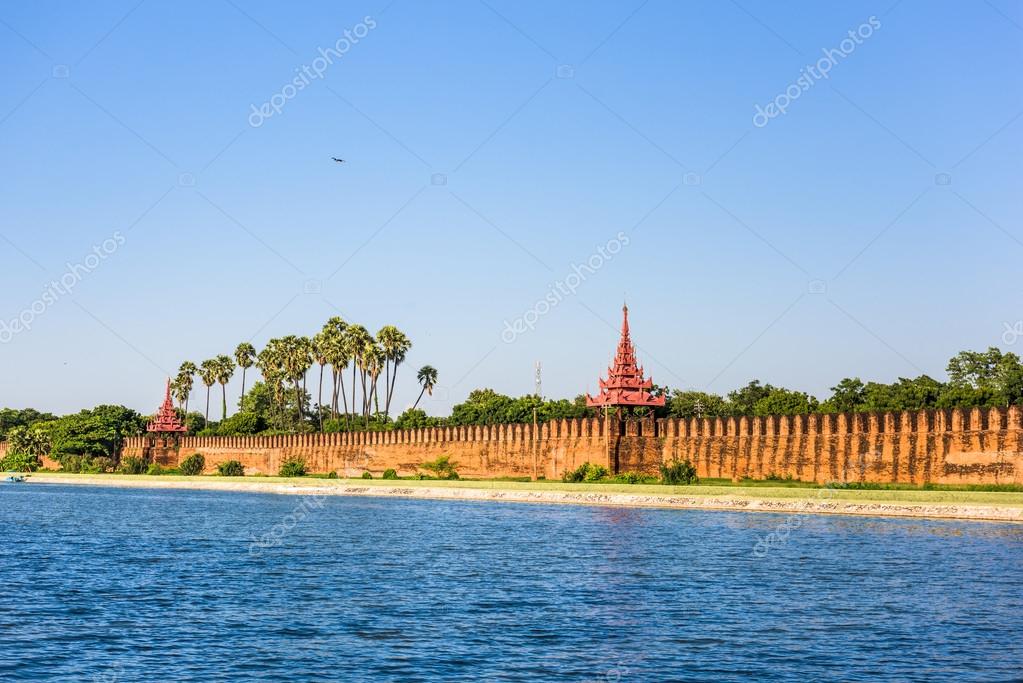 Mandalay Palace Moat — Stock Photo © Sepavone #111312372