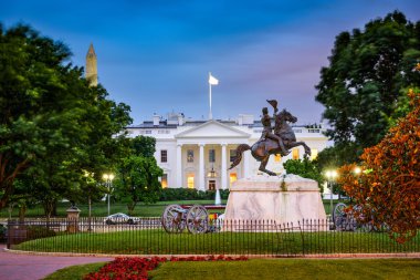 White House in Washington DC clipart