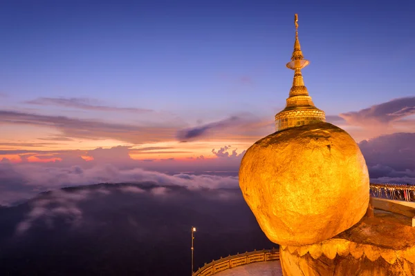 Guld-vagga av Myanmar — Stockfoto