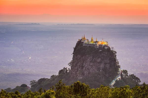 Mt. Popa en Birmania — Foto de Stock