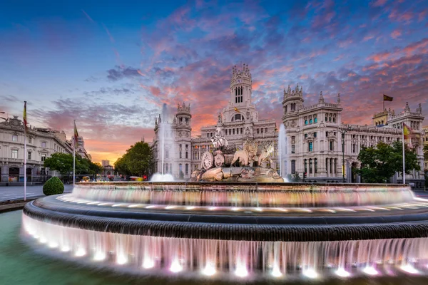 Madrid Spain Fountain and Palace — Stock Photo, Image