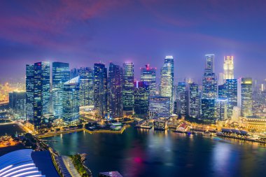 Singapur manzarası üzerinde Marina