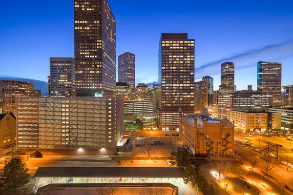 Denver Colorado Verenigde Staten Downtown Stadsgezicht Het Dak Bij Schemering — Stockfoto