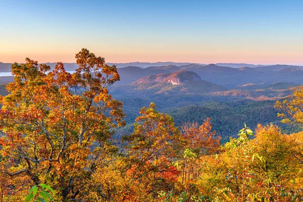 피스가 North Carolina Usa Looking Glass Rock Autumn Season Morning — 스톡 사진