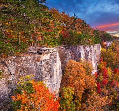 New River Gorge, Batı Virginia, ABD Sonsuz Duvar 'da sonbahar manzarası.