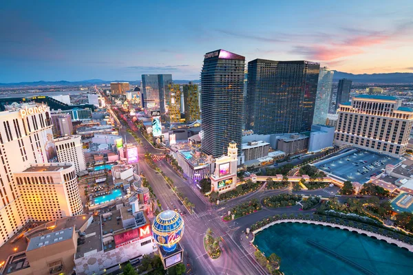 Las Vegas Nevada May 2019 Hotels Casinos Strip Dusk — Stock Photo, Image