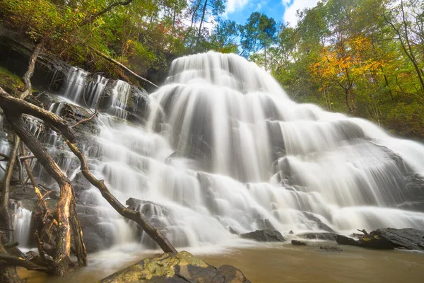 Sárga Branch Falls Walhalla Dél Karolina Usa Őszi Szezonban — Stock Fotó