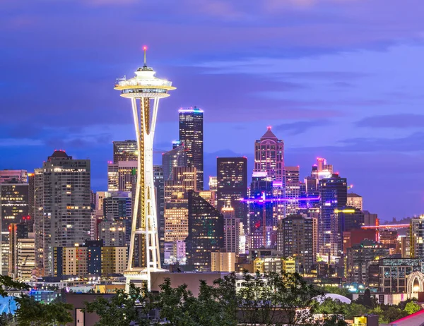 西雅图 华盛顿 美国市中心的天际线在夜间 — 图库照片