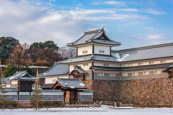 日本金泽城堡冬季黄昏时分的日本金泽 — 图库照片