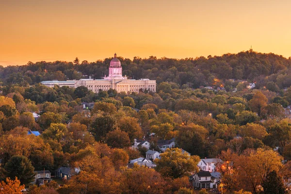 Frankfort Kentucky Usa Con Campidoglio Del Kentucky Crepuscolo — Foto Stock