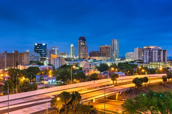 Petersburg Florida Skyline Der Innenstadt Der Usa Der Abenddämmerung — Stockfoto